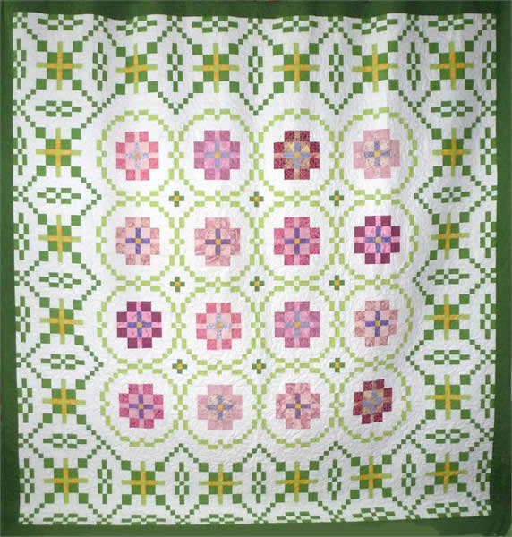 English Rose Garden Quilt Pattern HQ-205 - Paper Pattern