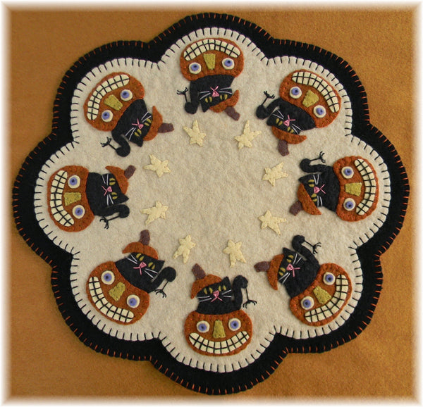 Boo! Halloween Penny Rug Candle Mat PLP-160e - Downloadable Pattern