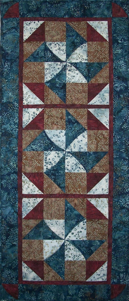 Fan Favorite Table Runner QLD-161e - Downloadable Pattern – QuiltWoman.com