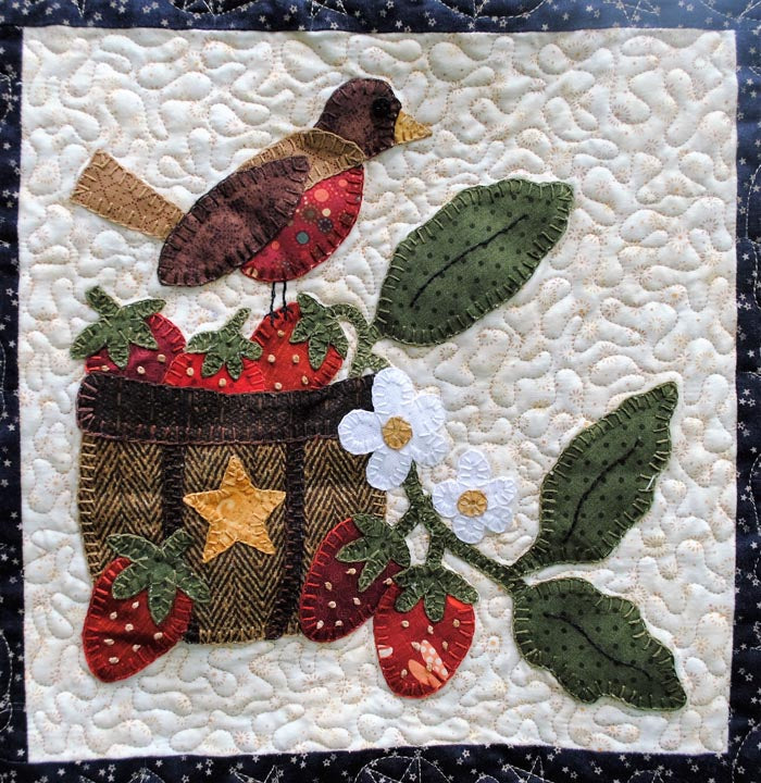 Tweets & Twinkles BOM - Block 3 Robin & Strawberries Quilt Pattern UCQ-P553 - Paper Pattern